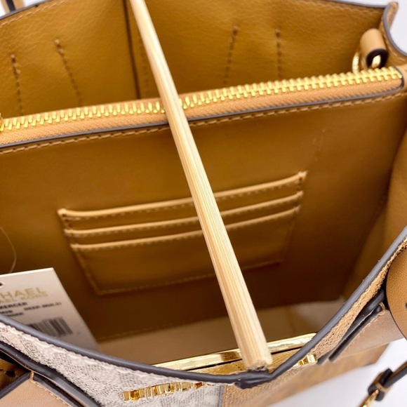 Michael Kors Small Mercer satchel crossbody - Picture 9 of 13